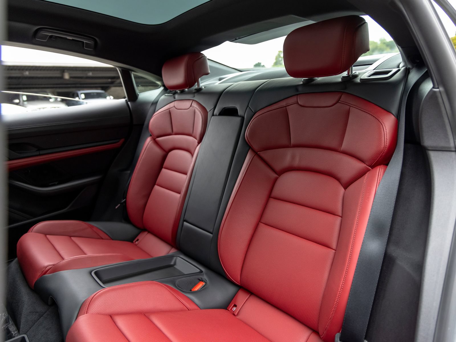 Certified 2021 Porsche Taycan 4S w/ Premium Package AWD/4WD image 44