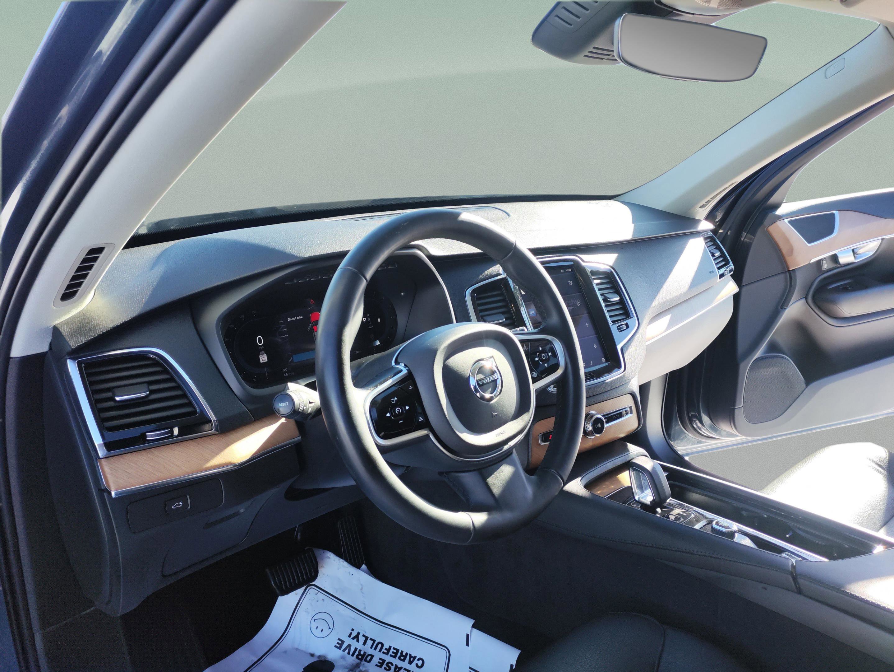 Used 2023 Volvo XC90 B5 Plus image 29