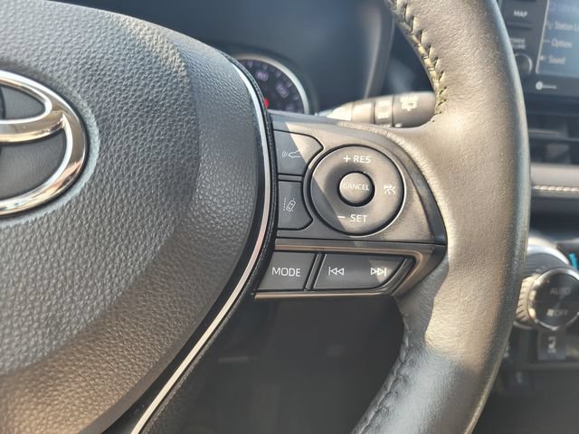 Used 2021 Toyota RAV4 XLE w/ XLE Grade Weather Package FWD image 27