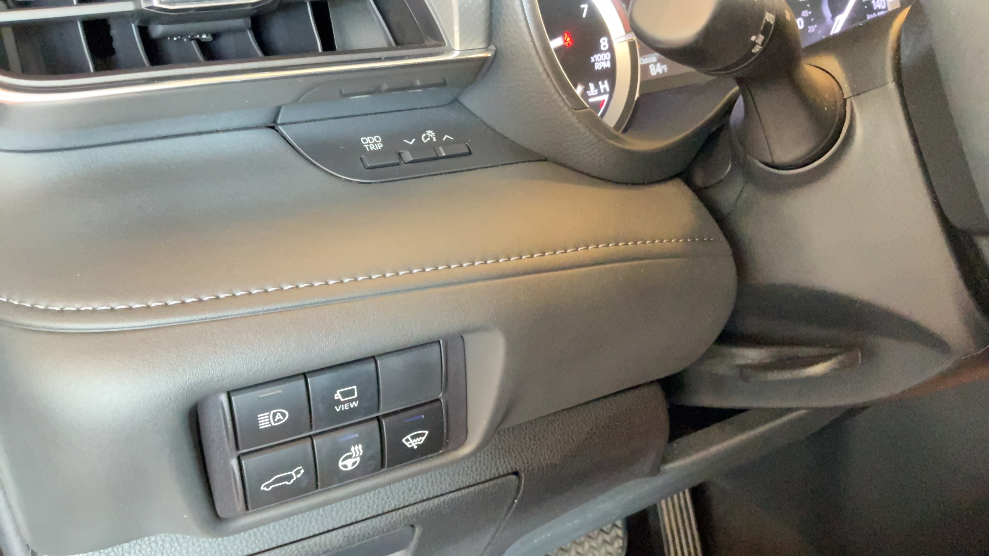 Used 2022 Toyota Highlander Platinum FWD image 18