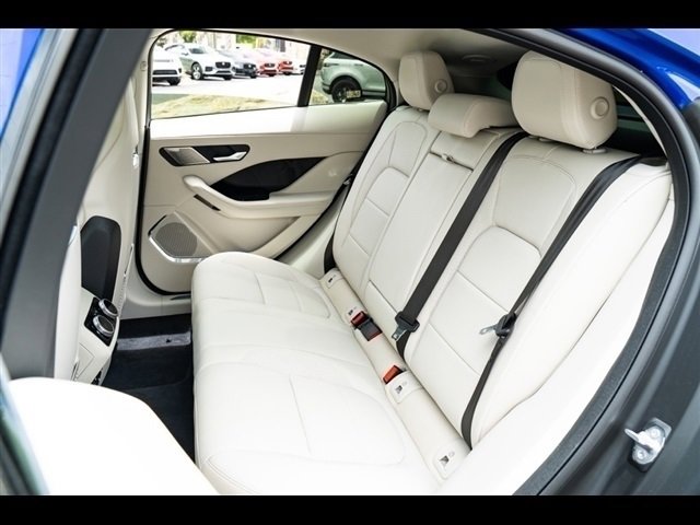 Used 2023 Jaguar I-PACE HSE image 16
