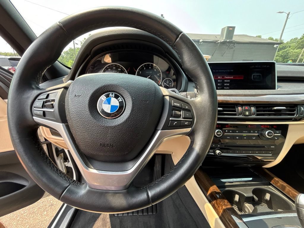 Used 2018 BMW X5 xDrive40e AWD/4WD image 12