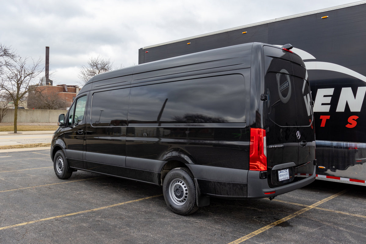 Used 2024 Mercedes-Benz Sprinter 2500 image 5