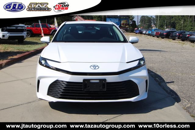 Used 2025 Toyota Camry LE FWD image 2