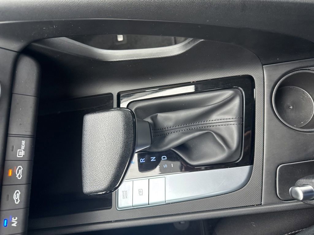 Used 2026 Hyundai Elantra SE image 26