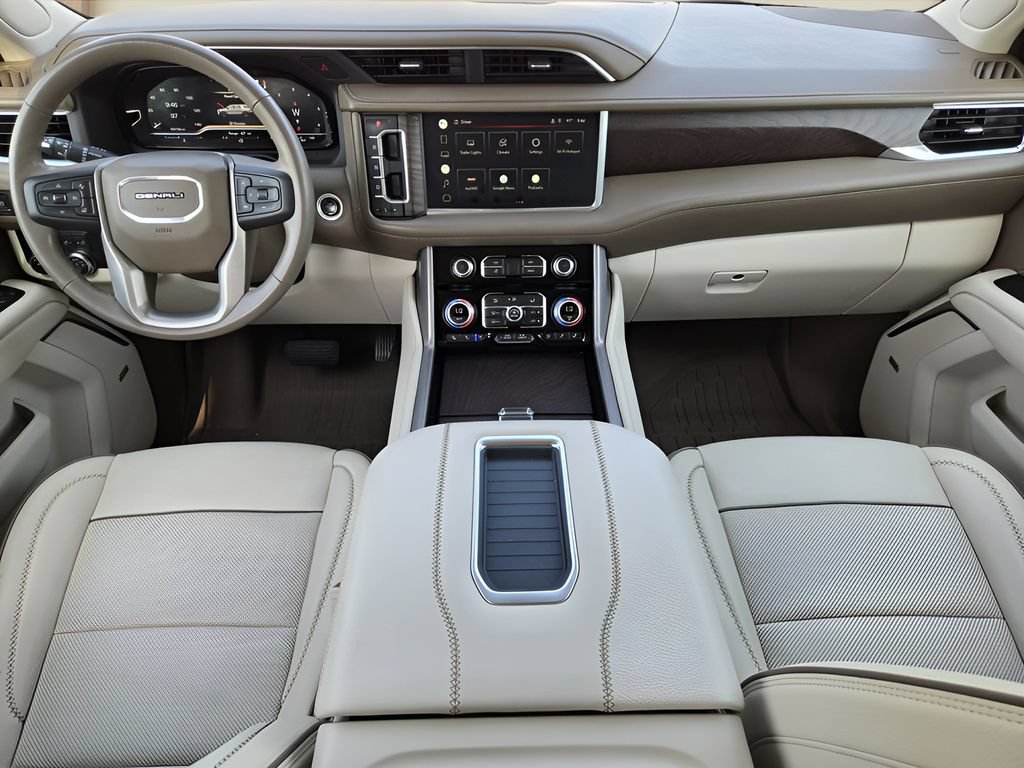 Used 2022 GMC Yukon XL Denali RWD image 22