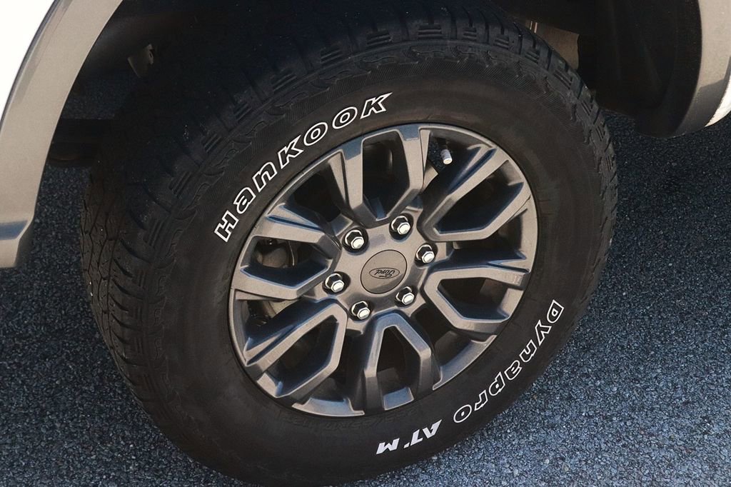 Used 2020 Ford Ranger XLT w/ Equipment Group 301A Mid RWD image 8