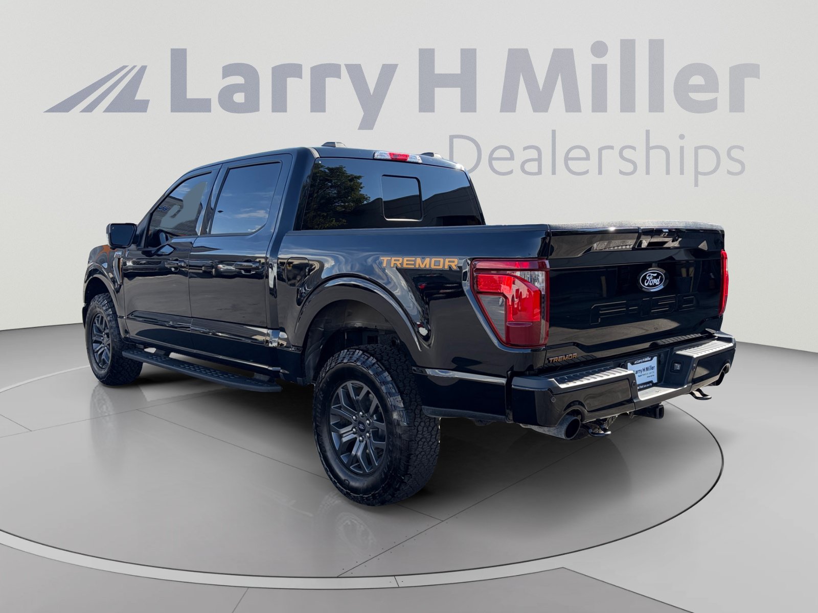 Used 2025 Ford F150 Tremor w/ Mobile Office Package AWD/4WD image 3