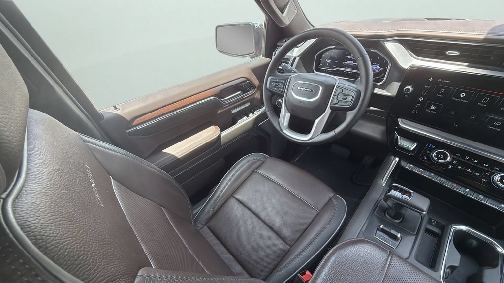 Used 2024 GMC Sierra 1500 Denali w/ Denali Reserve Package AWD/4WD image 18