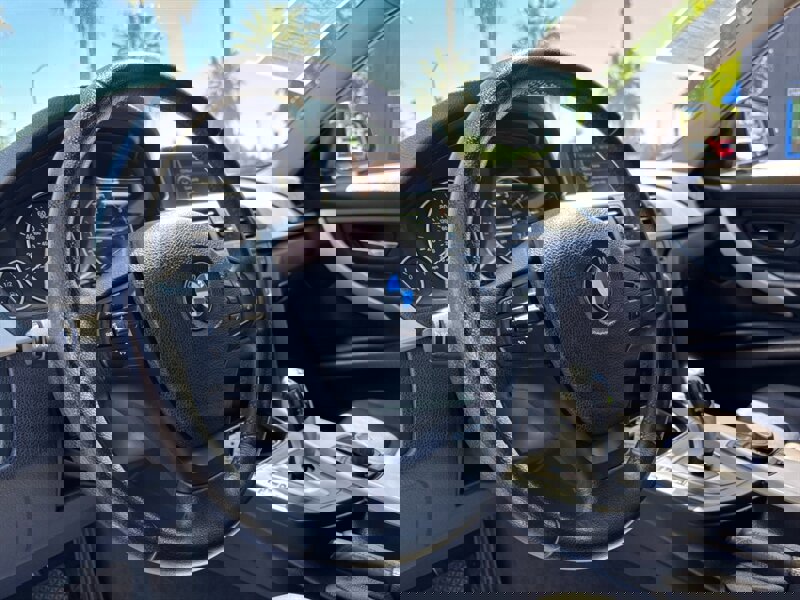 Used 2014 BMW 320i Sedan image 17