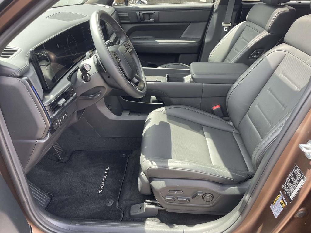 Used 2025 Hyundai Santa Fe Calligraphy FWD image 15