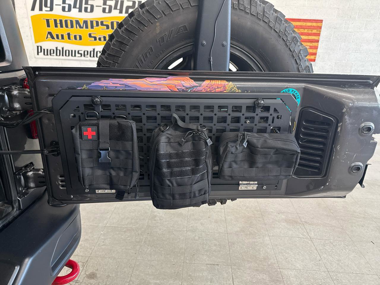 Used 2017 Jeep Wrangler Unlimited Rubicon image 37