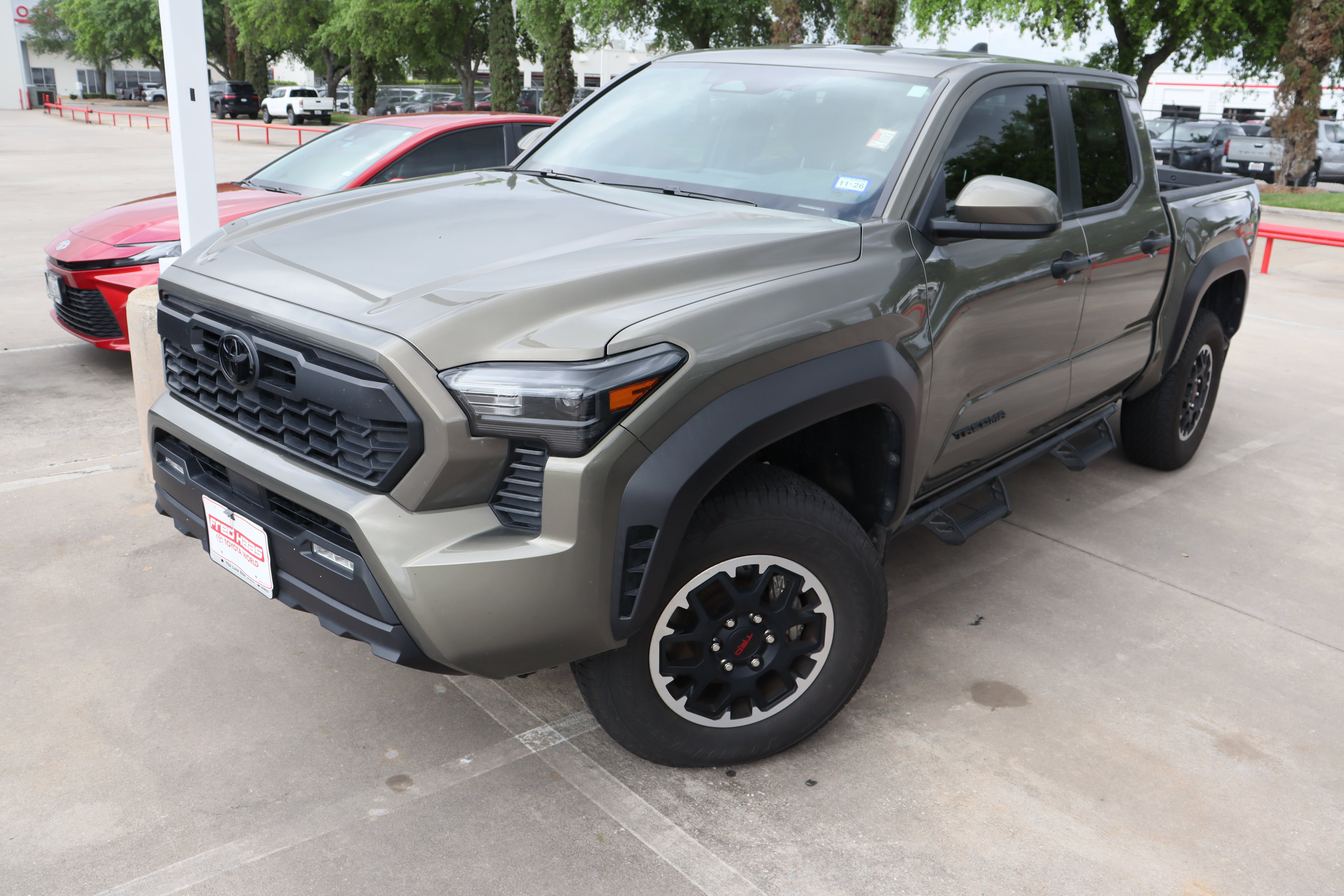 Used 2024 Toyota Tacoma TRD Off-Road image 3