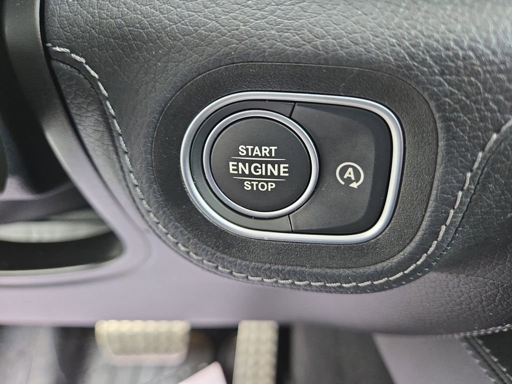 Used 2025 Mercedes-Benz GLS 580 4MATIC image 21