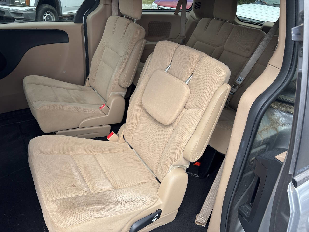 Used 2014 Dodge Grand Caravan SXT image 17
