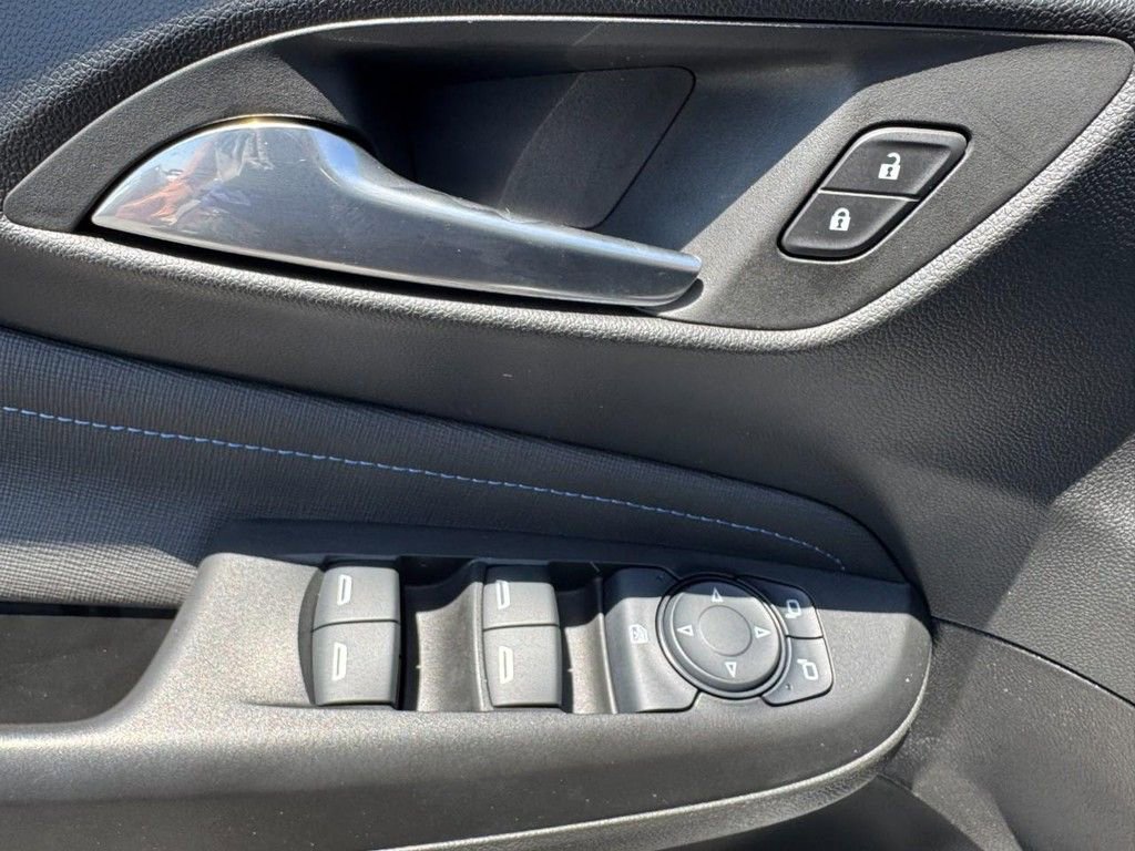 Used 2024 Buick Envista Sport Touring w/ Convenience I Package FWD image 15