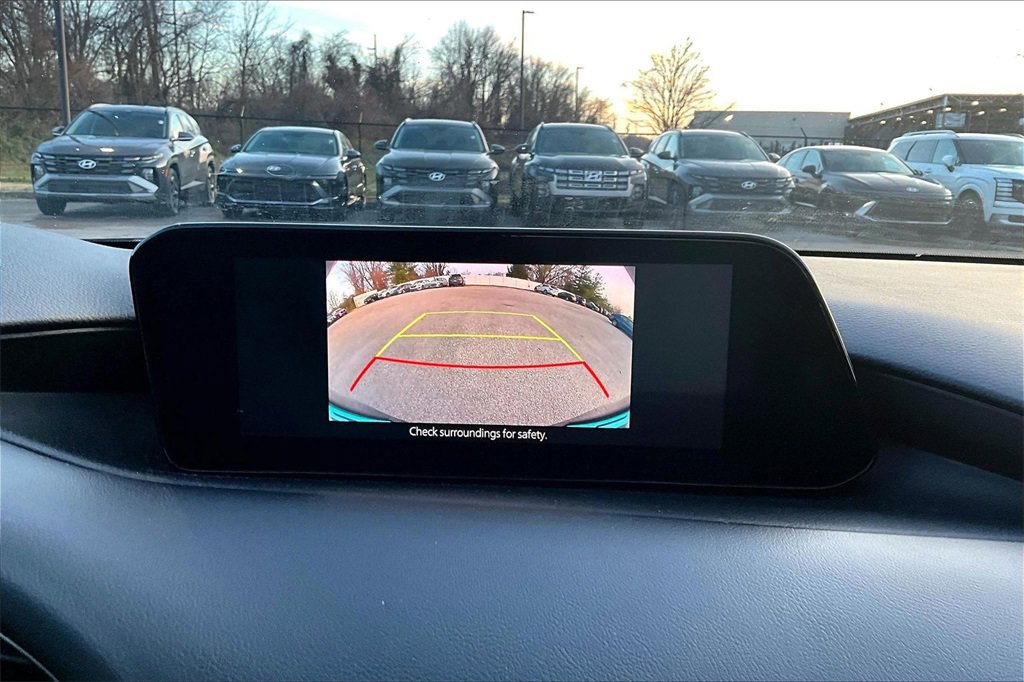 Used 2023 MAZDA MAZDA3 s image 20