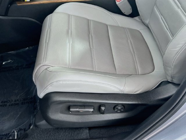 Used 2020 Honda CR-V Touring image 15