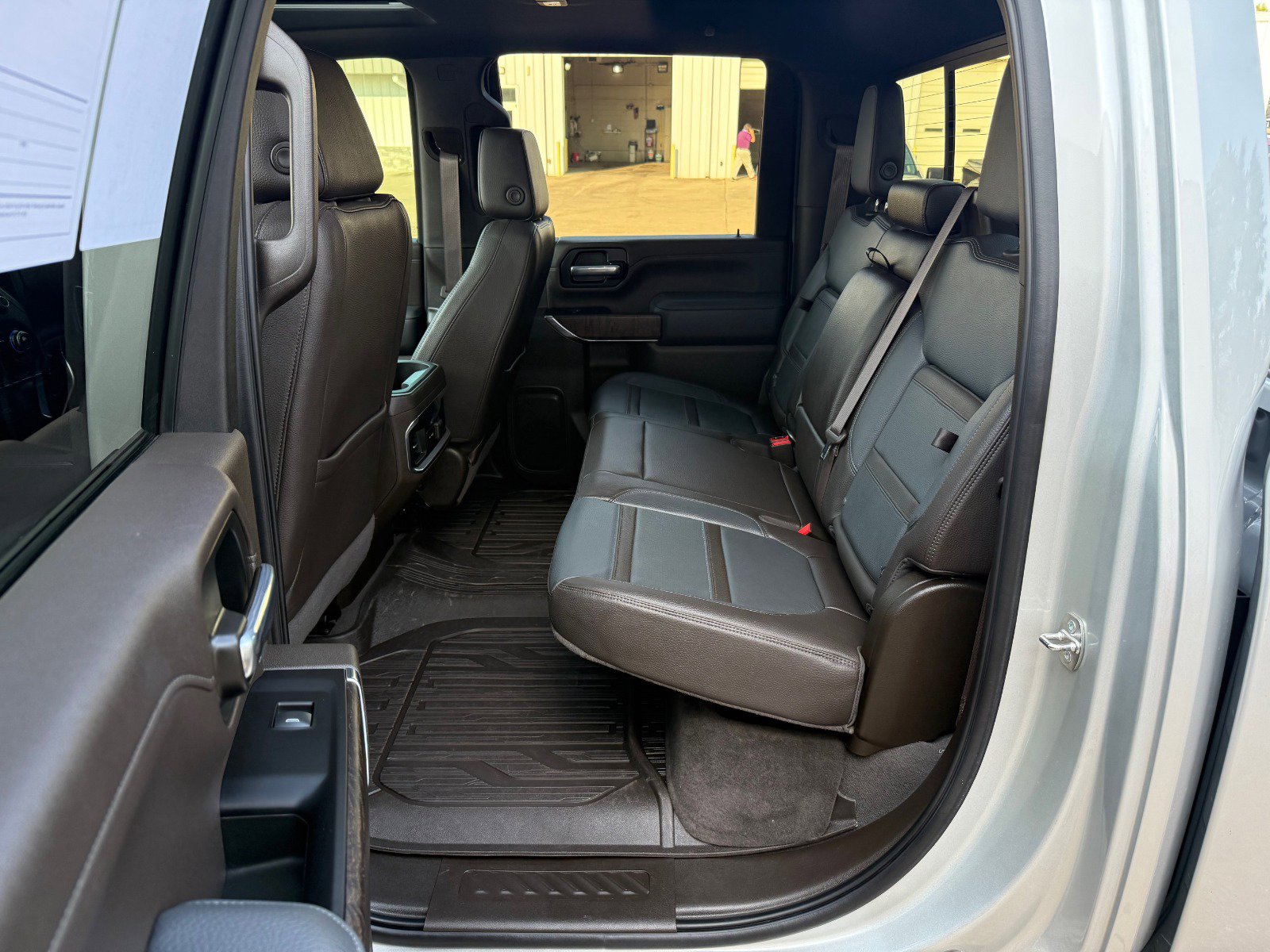 Certified 2022 GMC Sierra 3500 Denali w/ Denali Ultimate Package image 17