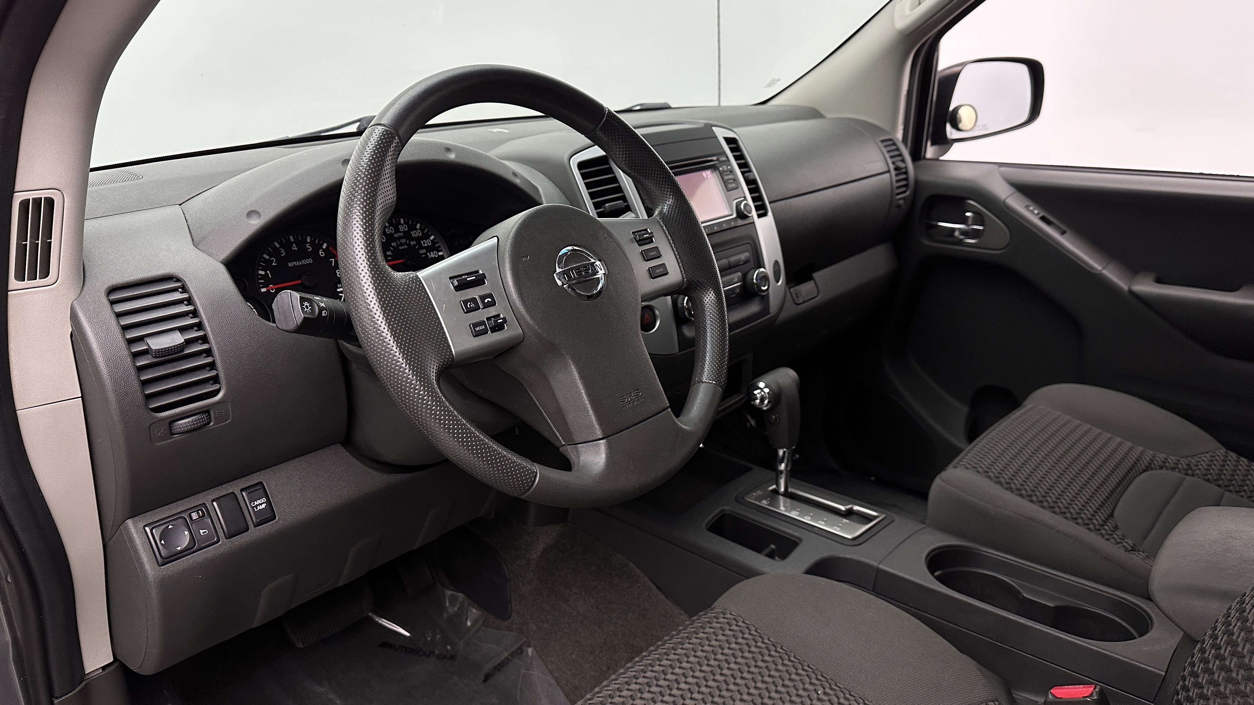 Used 2017 Nissan Frontier SV RWD image 8