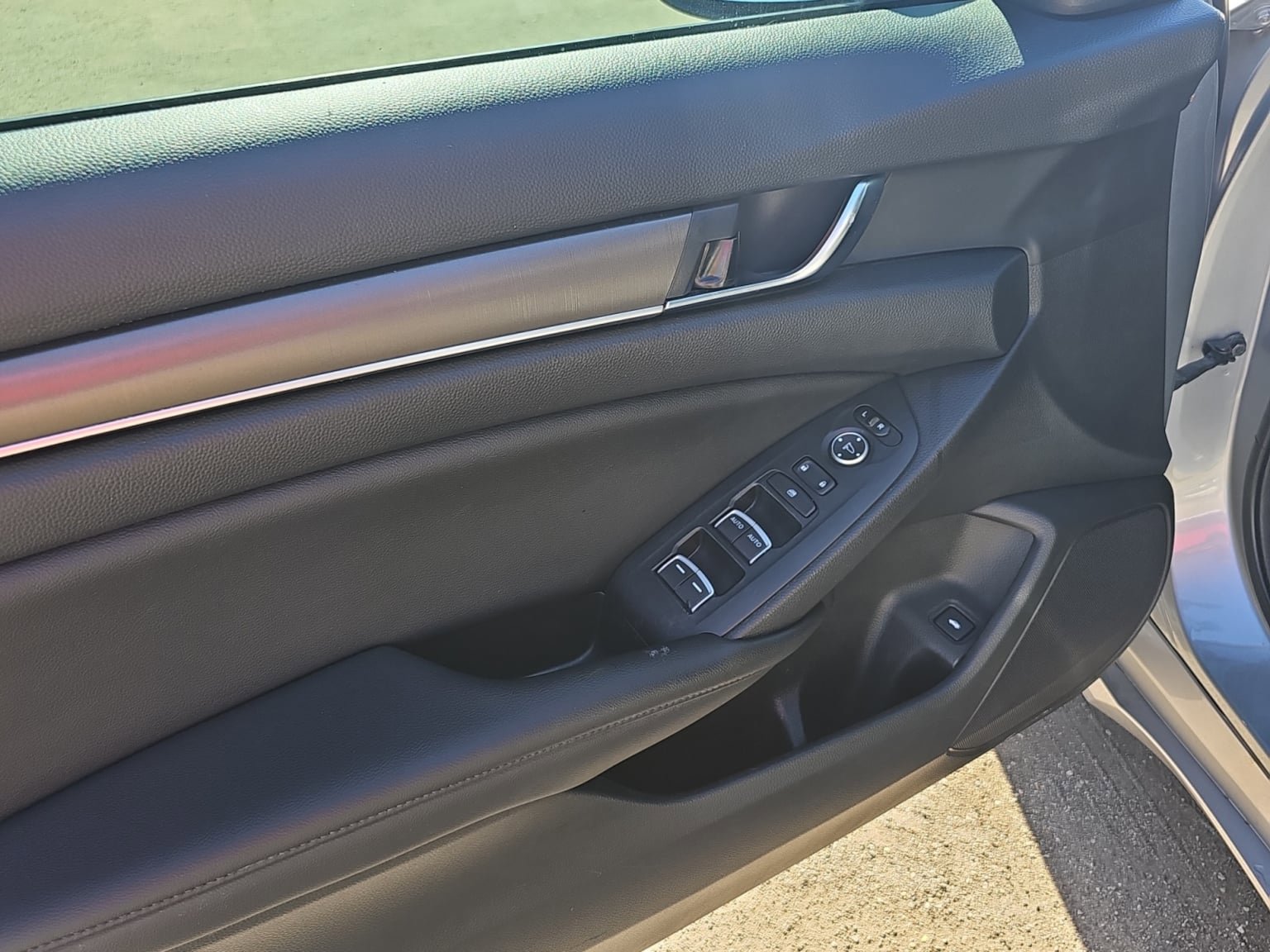 Used 2019 Honda Accord LX image 11
