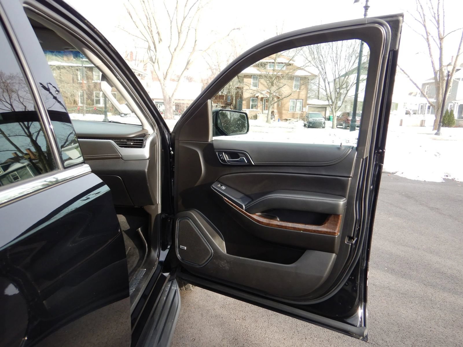 Used 2020 Chevrolet Tahoe LT AWD/4WD image 21
