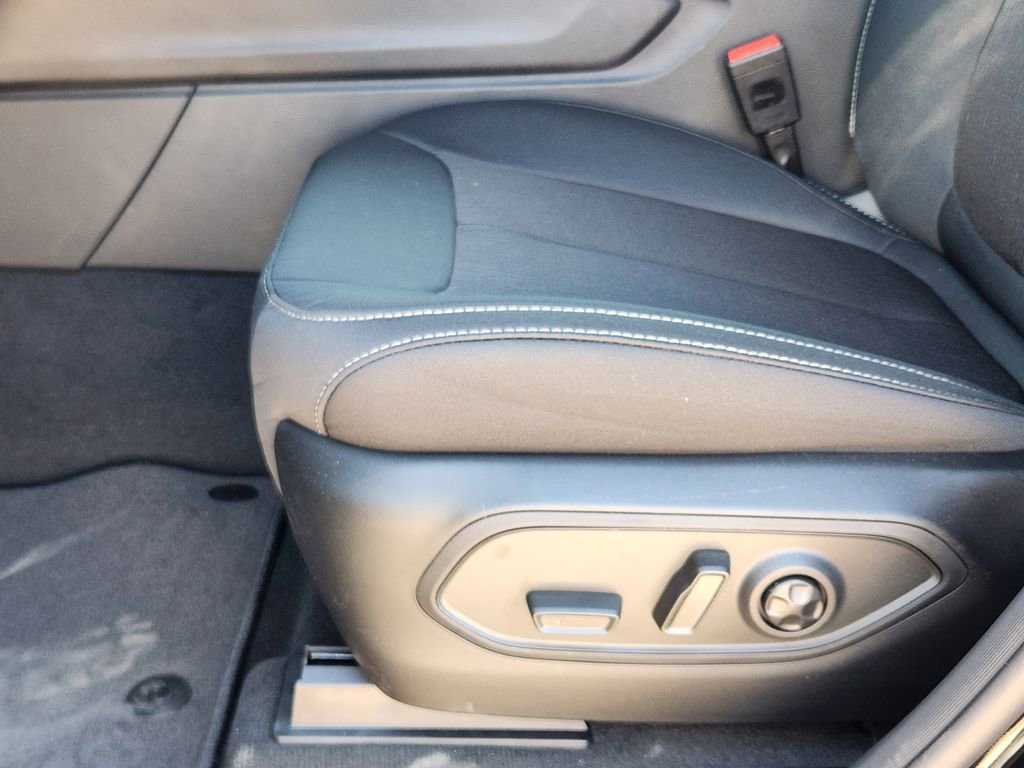 New 2026 Jeep Grand Cherokee Laredo RWD image 17
