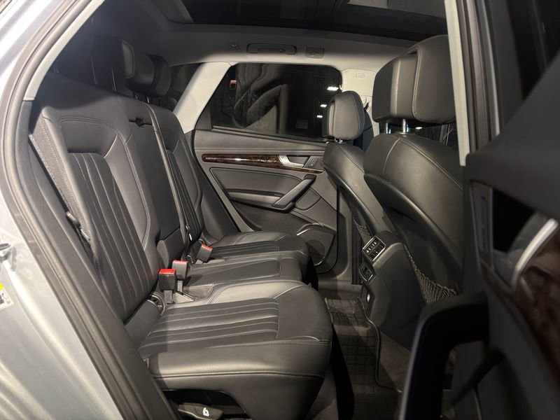Used 2018 Audi Q5 2.0T Premium w/ Convenience Package image 13