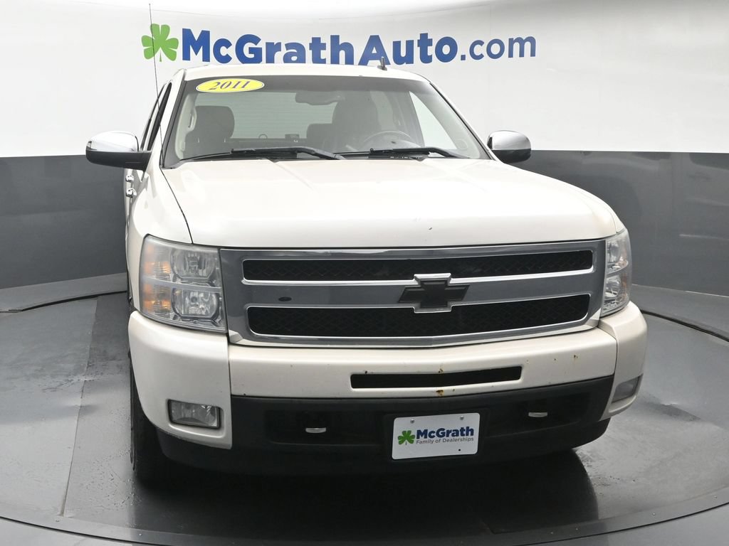 Used 2011 Chevrolet Silverado 1500 LTZ w/ LTZ White Diamond Edition AWD/4WD image 5