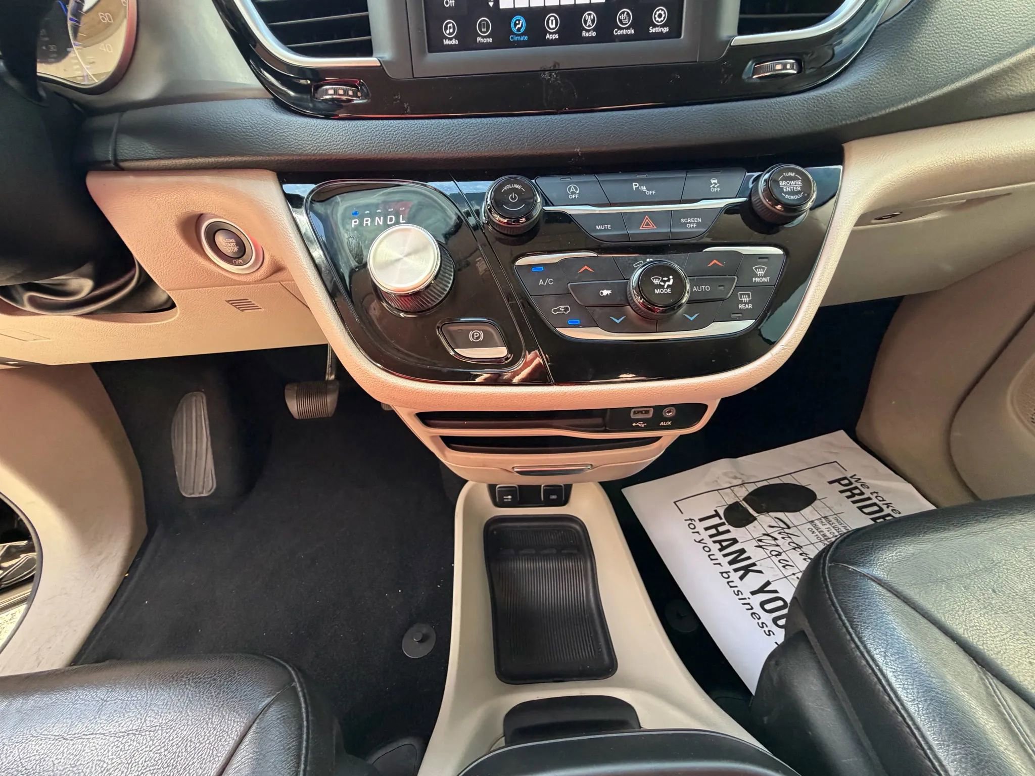 Used 2020 Chrysler Pacifica Touring-L image 24