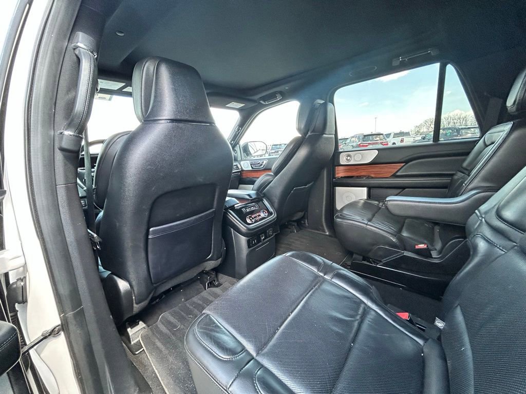 Used 2019 Lincoln Navigator L Reserve AWD/4WD image 18