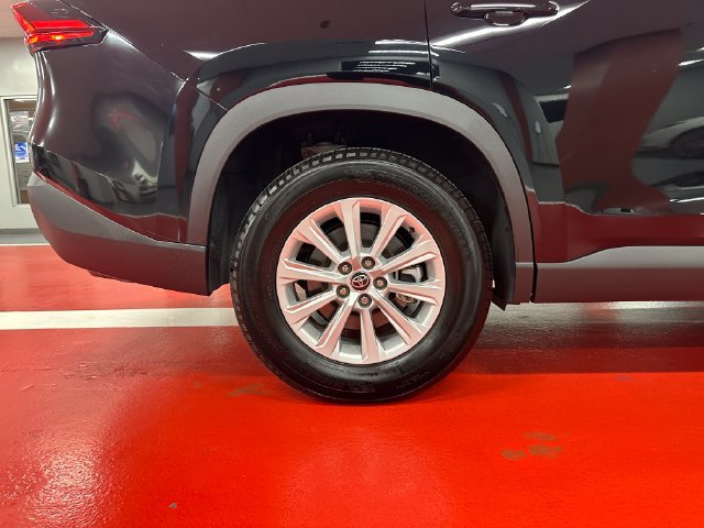 Used 2025 Toyota Grand Highlander AWD image 30