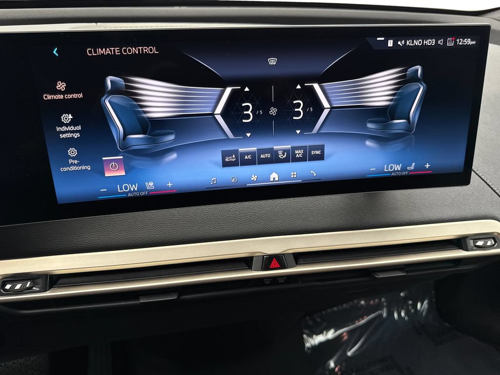 Used 2024 BMW iX xDrive50 w/ Premium Package AWD/4WD image 61