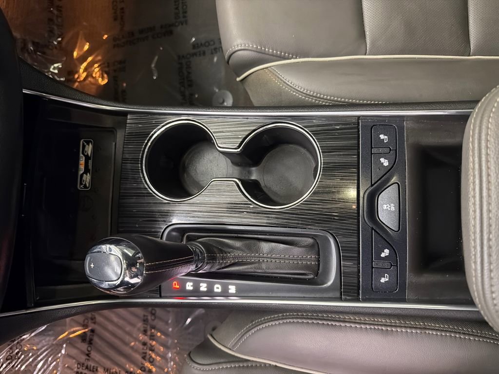 Used 2018 Chevrolet Impala Premier FWD image 28