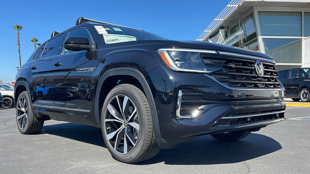 New 2026 Volkswagen Atlas Cross Sport SEL Premium R-Line AWD/4WD image 4