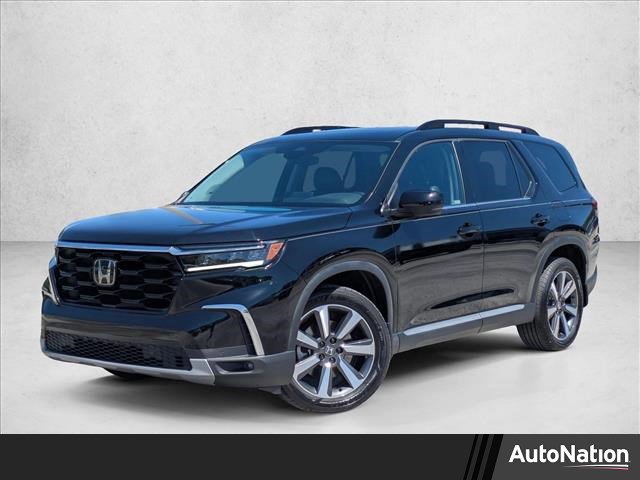 Used 2023 Honda Pilot Touring image 1
