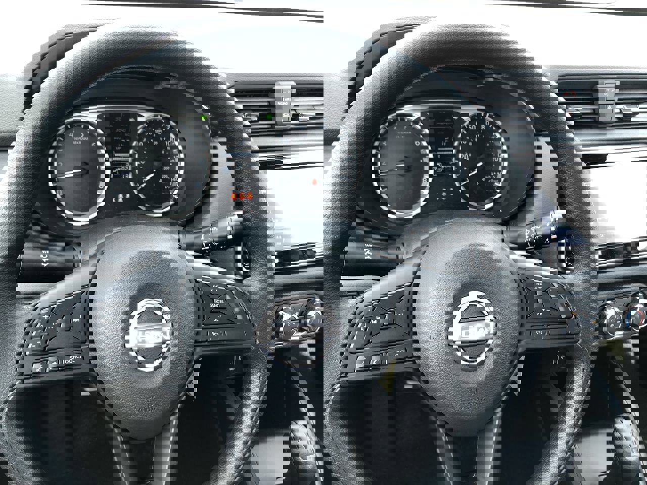 New 2025 Nissan Versa S w/ Trunk Package image 23