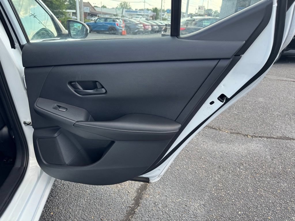 Used 2025 Nissan Sentra SV FWD image 26