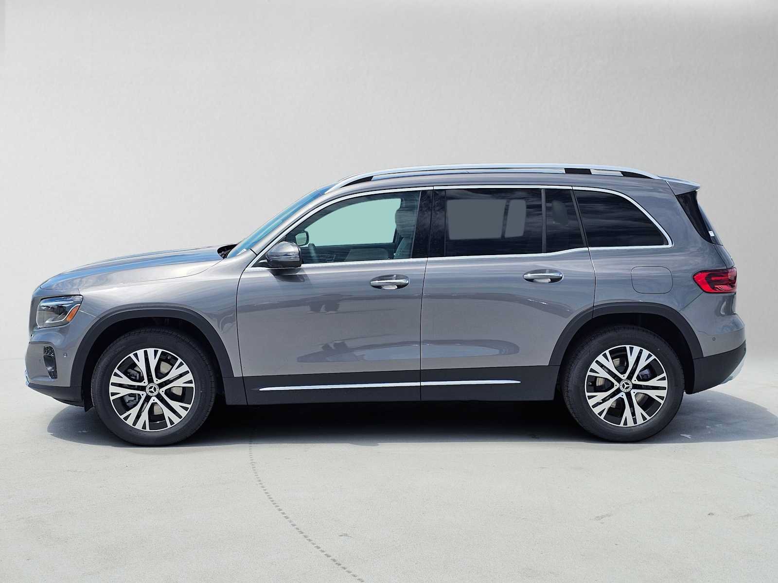 New 2026 Mercedes-Benz GLB 250 image 6