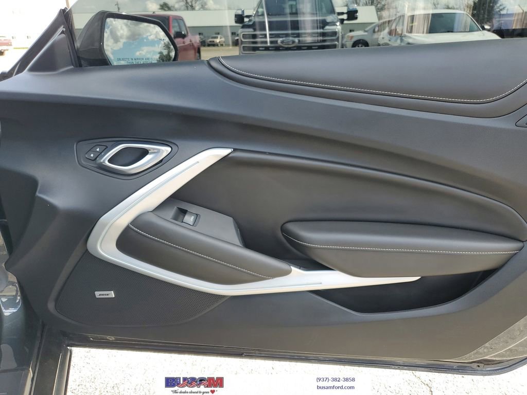 Used 2018 Chevrolet Camaro SS RWD image 27