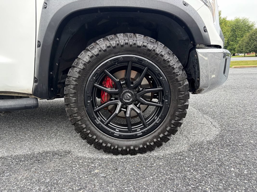 Used 2016 Toyota Tundra SR5 w/ TRD Off Road Package AWD/4WD image 28