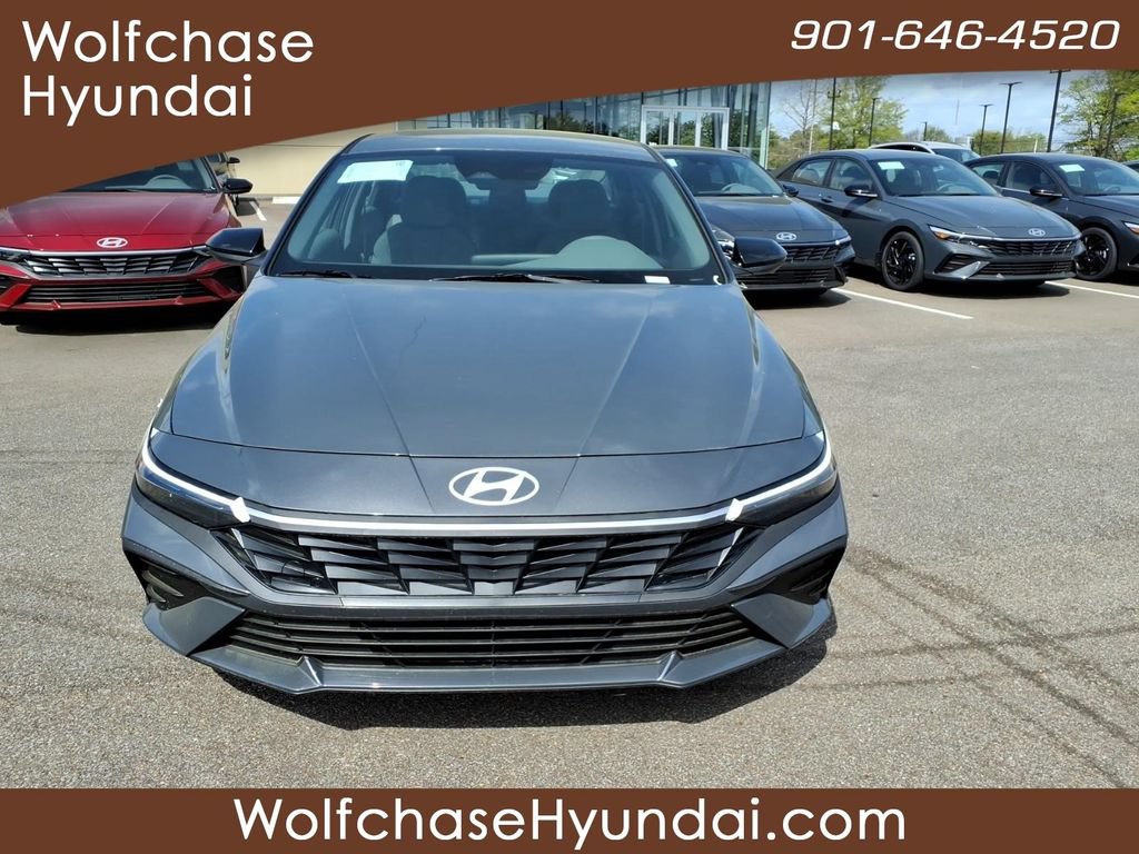 New 2026 Hyundai Elantra Sport FWD image 8