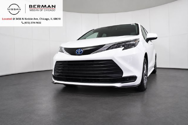 Used 2025 Toyota Sienna LE