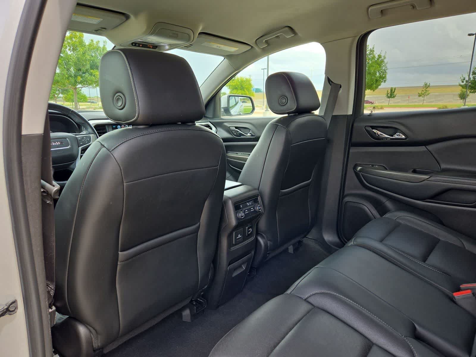Used 2018 GMC Acadia SLT FWD image 17