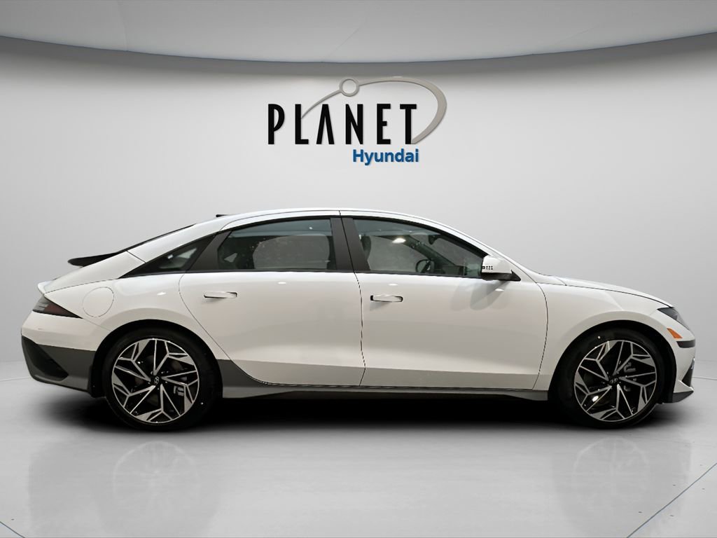New 2025 Hyundai Ioniq 6 SEL image 8