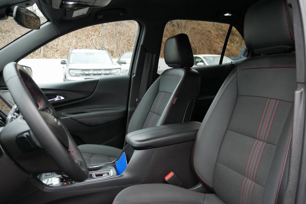 Used 2024 Chevrolet Equinox RS image 9