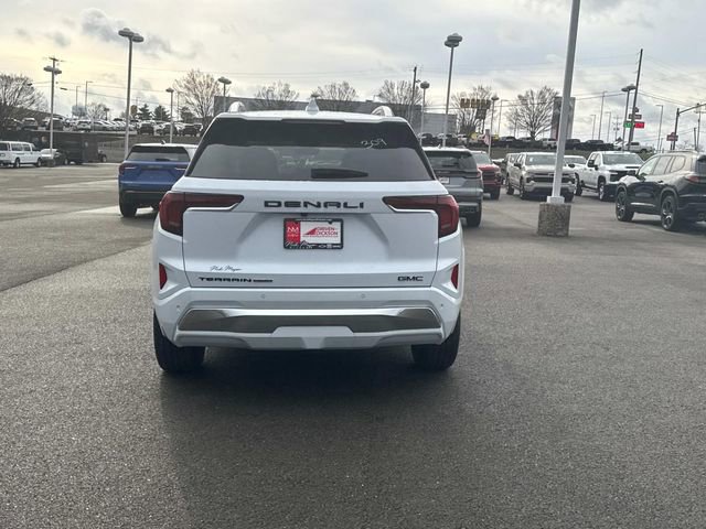 New 2026 GMC Terrain Denali w/ LPO, Black Badging Package image 5