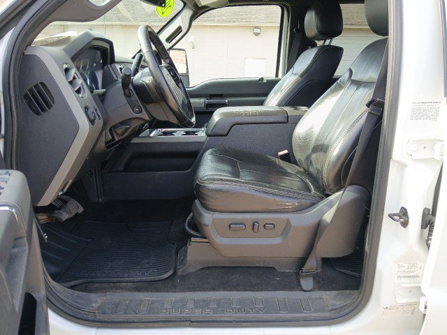 Used 2012 Ford F350 Lariat w/ Lariat Interior Pkg image 6