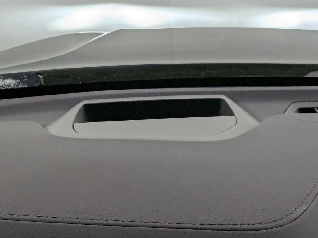 Used 2023 Volvo XC60 B5 Ultimate w/ Climate Package image 20