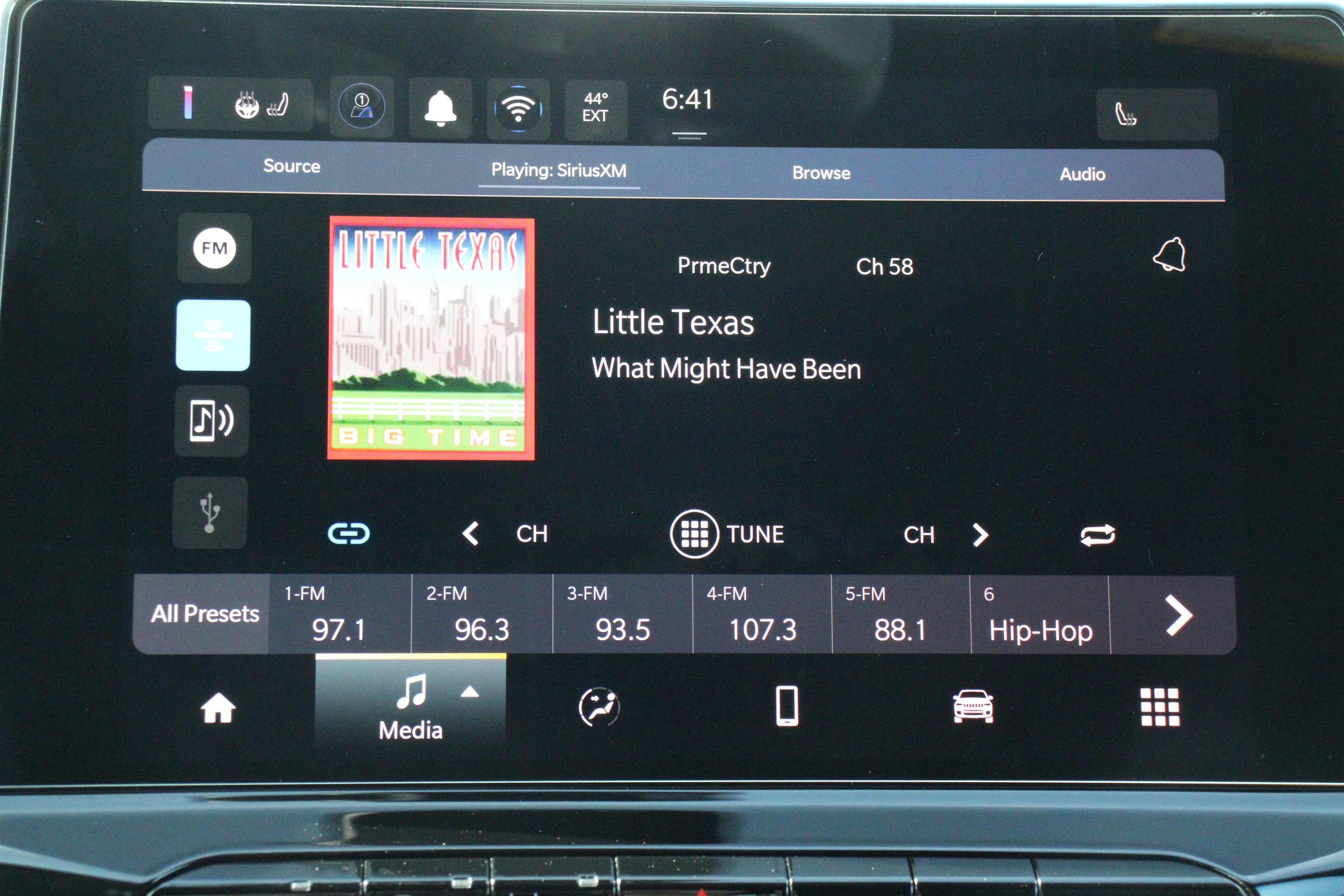 New 2026 Jeep Compass Latitude image 15